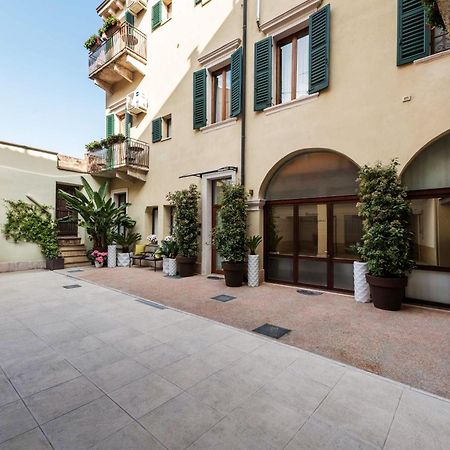 Palazzo Ristori Apartamento Verona Exterior foto