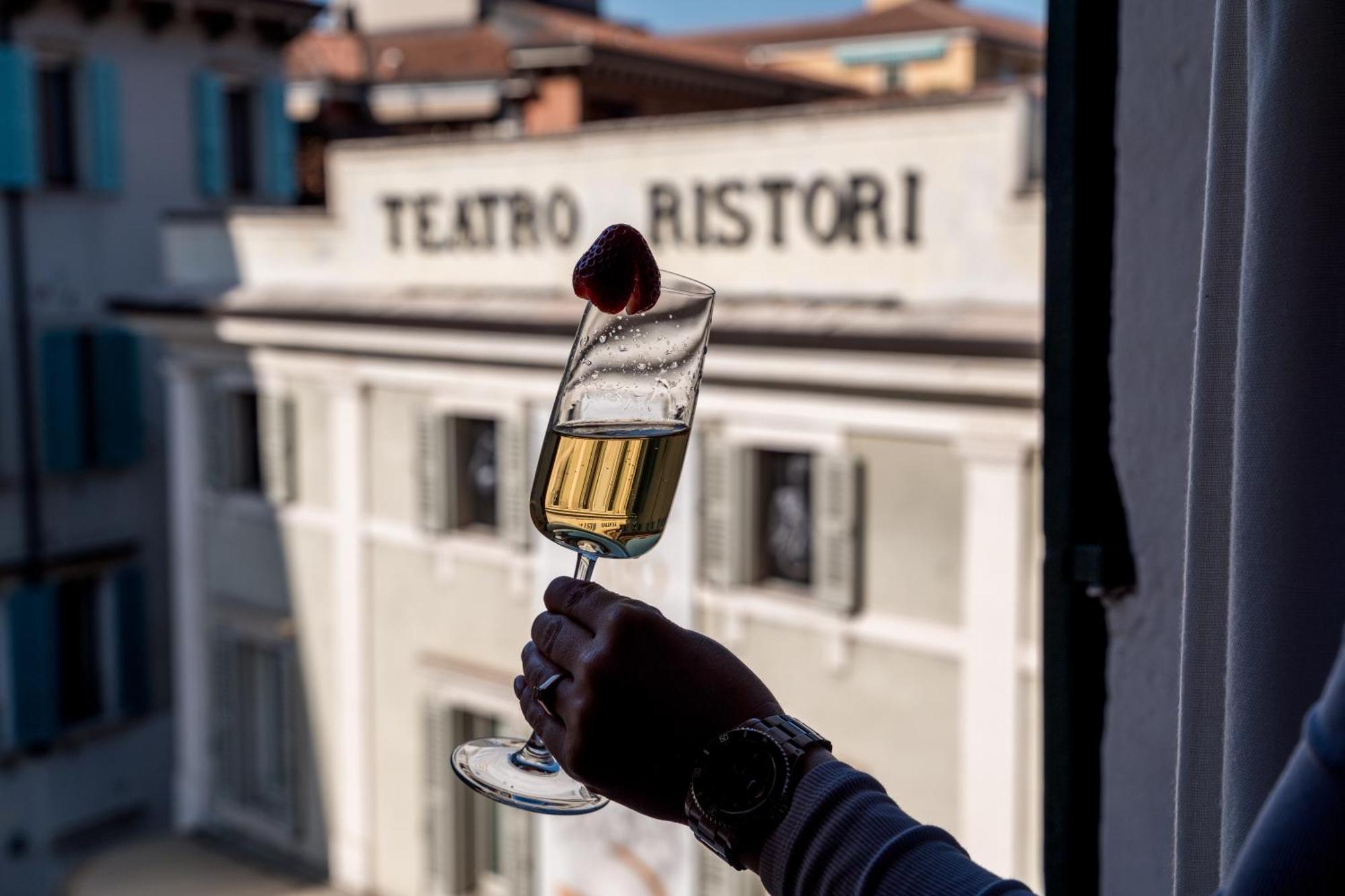 Palazzo Ristori Apartamento Verona Exterior foto